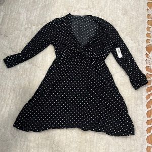 NWT Old Navy Polka Dot cross top size M